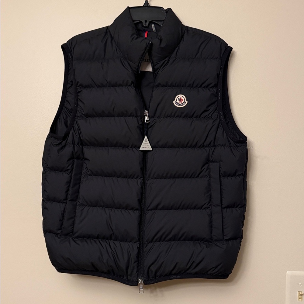 NEW Moncler Men's Contrin Puffer Vest - Picture 8 of 16